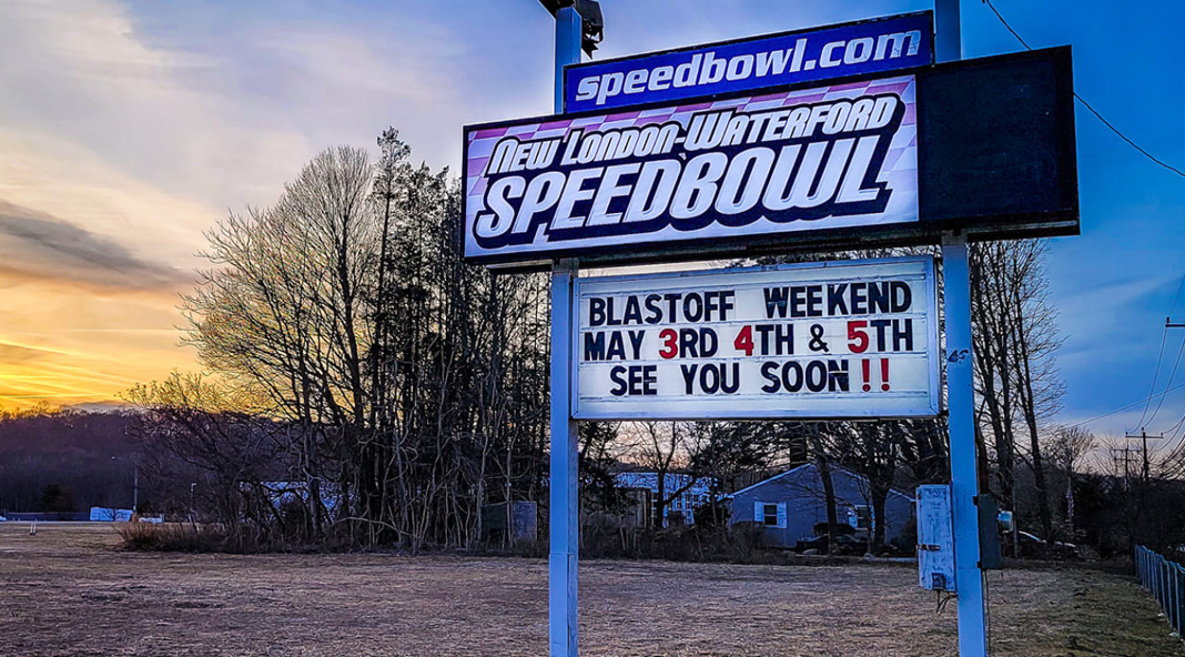 New London - Waterford Speedbowl